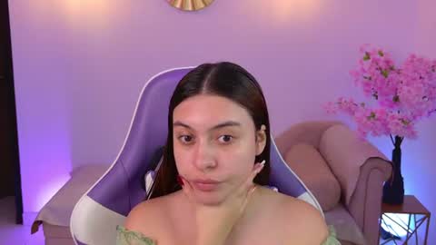 Maya Vexx online show from June 30, 2026, 7:04 pm