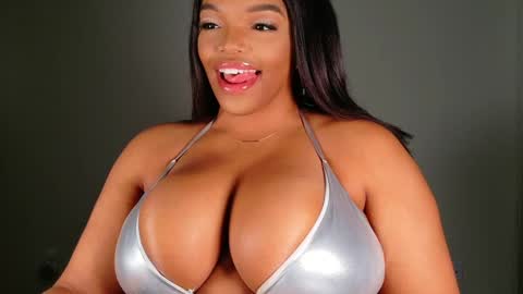 MayBabi online show from February 12, 2025, 11:18 am