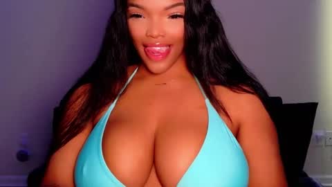 MayBabi online show from May 26, 2026, 12:12 pm