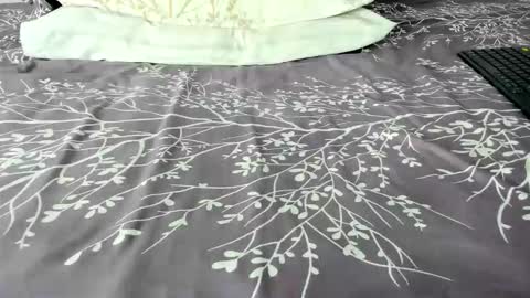 Maybelline69 online show from November 13, 2025, 9:58 pm