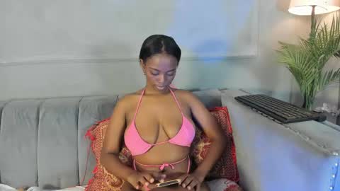 mayevanss online show from October 18, 2025, 3:46 pm