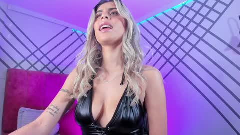 Snapshot of mayli_xx chatting on December 7, 2024, 4:47 pm ALIS online show from December 7, 2024, 4:47 pm