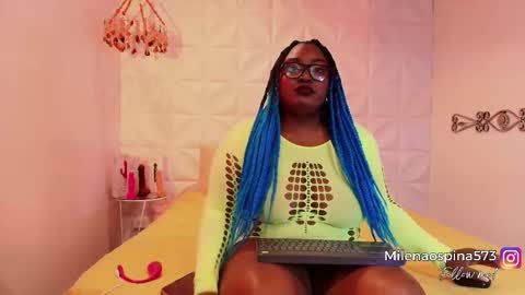 May online show from November 18, 2025, 3:34 am