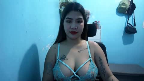 mazikeen_mazee online show from April 15, 2026, 12:01 pm