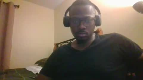 Snapshot of mbsupreme chatting on January 16, 2026, 3:21 am Mark online show from January 16, 2026, 3:21 am