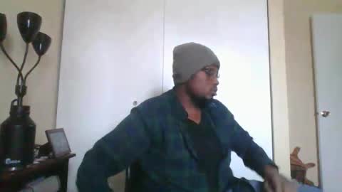 Snapshot of mbsupreme chatting on February 17, 2026, 6:03 pm Mark online show from February 17, 2026, 6:03 pm