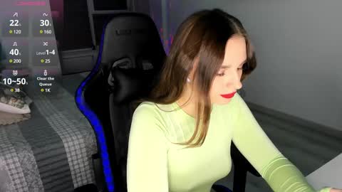 mcfly_11 online show from February 8, 2025, 10:51 pm