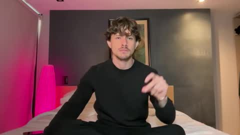 Snapshot of mcklister69 chatting on February 11, 2026, 5:40 pm mcklister online show from February 11, 2026, 5:40 pm