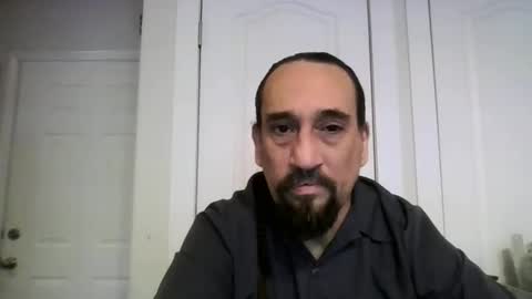 Snapshot of mclovins77 chatting on January 8, 2026, 10:34 pm mclovins77 online show from January 8, 2026, 10:34 pm