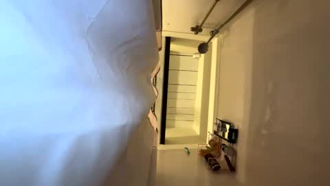 Dens cam online show from October 3, 2025, 12:57 pm