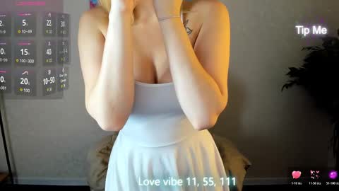 Snapshot of me1issa_bell chatting on March 18, 2026, 1:09 am Melissa online show from March 18, 2026, 1:09 am