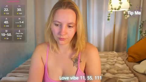 Snapshot of me1issa_bell chatting on May 23, 2026, 1:00 am Melissa online show from May 23, 2026, 1:00 am