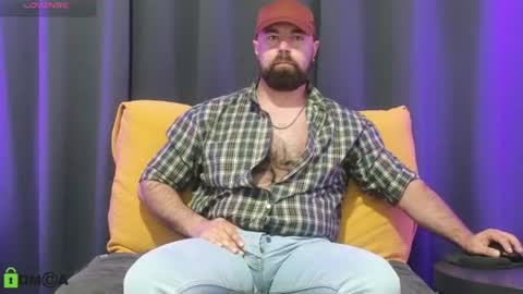 Snapshot of meaty_roll chatting on July 8, 2026, 3:11 am Meaty Roll online show from July 8, 2026, 3:11 am