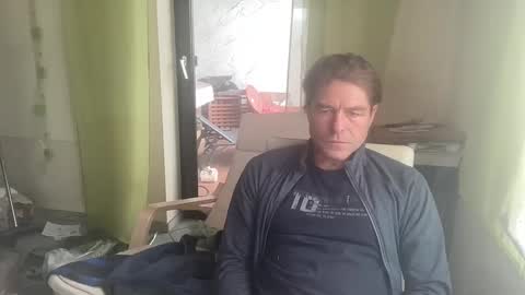 Snapshot of medeinoe chatting on January 8, 2026, 10:50 am medeinoe online show from January 8, 2026, 10:50 am