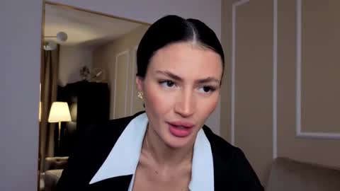 MedussaEyes online show from November 1, 2025, 9:50 pm