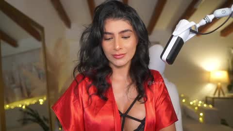 Andrea  online show from January 17, 2025, 4:57 pm