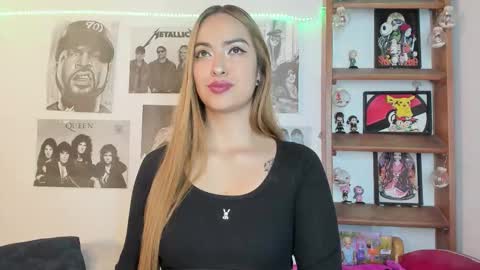 Emily online show from November 10, 2025, 11:15 pm