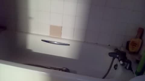 Snapshot of meetings_avalable chatting on November 2, 2025, 4:04 am Jack Jack online show from November 2, 2025, 4:04 am