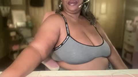 Southern Peach online show from December 2, 2025, 4:35 pm