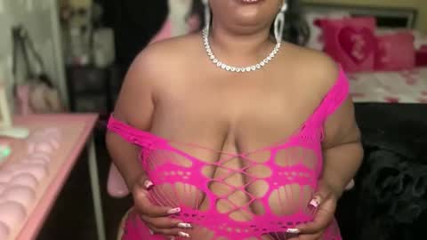 Snapshot of meetsouthernpeach chatting on February 14, 2026, 5:04 am Southern Peach online show from February 14, 2026, 5:04 am