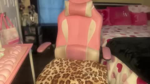 Snapshot of meetsouthernpeach chatting on March 12, 2026, 5:52 pm Southern Peach online show from March 12, 2026, 5:52 pm