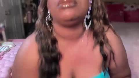 Snapshot of meetsouthernpeach chatting on April 5, 2026, 5:10 pm Southern Peach online show from April 5, 2026, 5:10 pm