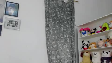 M E G A N online show from February 2, 2026, 6:06 pm