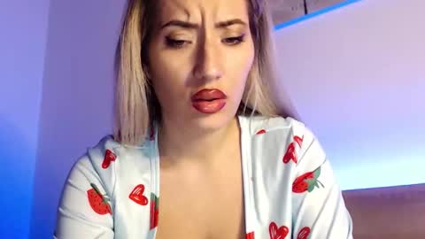 Megan Blazee  online show from October 23, 2025, 11:14 pm