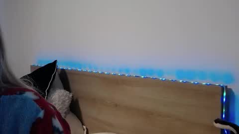 Megan Blazee  online show from January 12, 2026, 4:12 pm