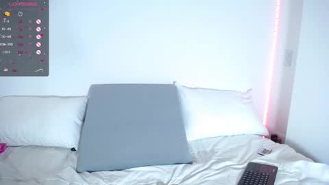 Megan Bluee online show from December 11, 2024, 3:26 pm