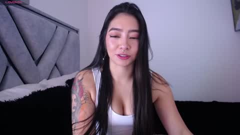 Megan Bluee online show from September 17, 2025, 2:52 pm