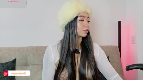 Megan Bluee online show from February 27, 2026, 3:45 pm