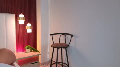 Carolina Paez online show from October 1, 2025, 12:33 pm