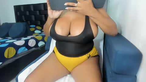 megan_greyxx online show from December 5, 2024, 10:55 am