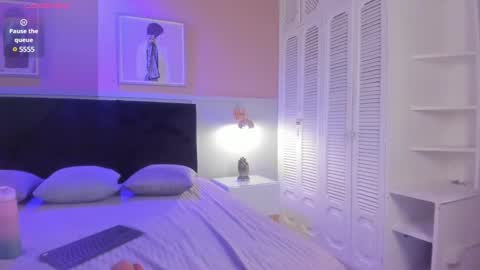 Jazmin  online show from January 17, 2025, 8:55 pm