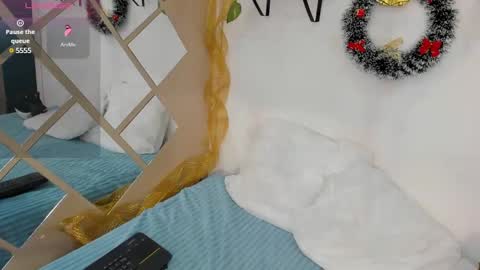 Snapshot of megan_xoxo1 chatting on December 2, 2024, 1:02 pm Megan online show from December 2, 2024, 1:02 pm