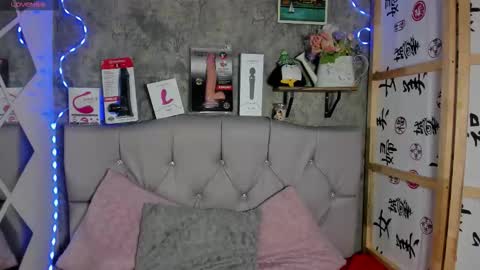 Snapshot of megan_xoxo1 chatting on September 12, 2025, 11:32 am Megan online show from September 12, 2025, 11:32 am