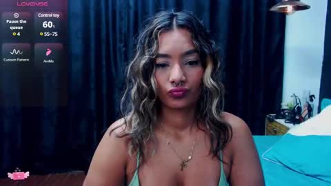 M E G A N   online show from February 3, 2025, 7:42 pm