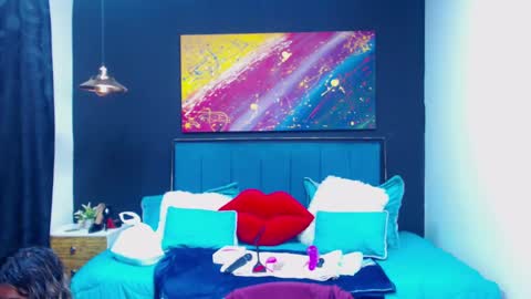 M E G A N   online show from February 21, 2025, 7:43 pm