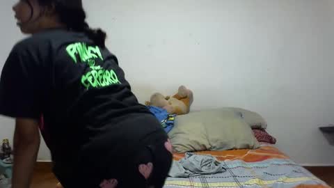 Snapshot of meganandmax1 chatting on February 14, 2026, 4:09 am meganandmax1 online show from February 14, 2026, 4:09 am