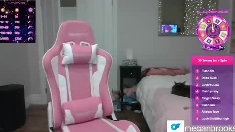 Snapshot of meganbrooks_ chatting on September 21, 2025, 6:37 am Megan Brooks online show from September 21, 2025, 6:37 am