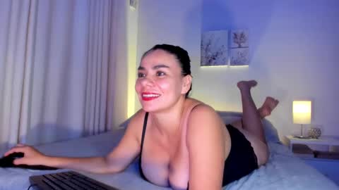 Megan M online show from December 18, 2024, 3:58 am