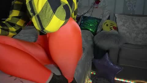 Nicki--------- Welcome to my Room online show from November 29, 2025, 8:17 am