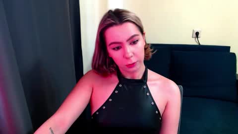 meganluss online show from November 5, 2025, 5:18 am