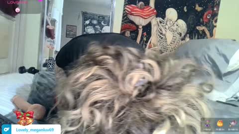 Snapshot of meganluv69 chatting on December 9, 2024, 4:15 pm Lovely Megan online show from December 9, 2024, 4:15 pm