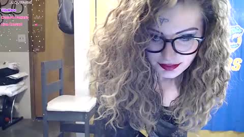 Snapshot of meganluv69 chatting on March 4, 2025, 3:59 pm Lovely Megan online show from March 4, 2025, 3:59 pm