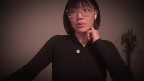 Snapshot of meganmei666 chatting on November 20, 2025, 2:45 am for more 3 online show from November 20, 2025, 2:45 am