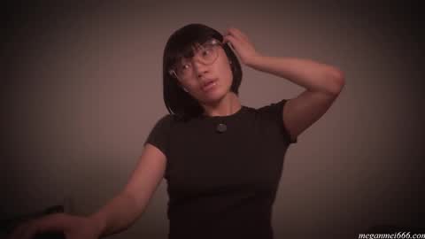 Snapshot of meganmei666 chatting on December 3, 2025, 2:52 am for more 3 online show from December 3, 2025, 2:52 am