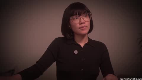 Snapshot of meganmei666 chatting on December 4, 2025, 3:05 am for more 3 online show from December 4, 2025, 3:05 am