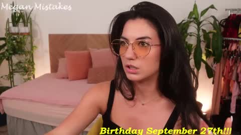 Megan Mistakes online show from September 15, 2025, 9:59 pm